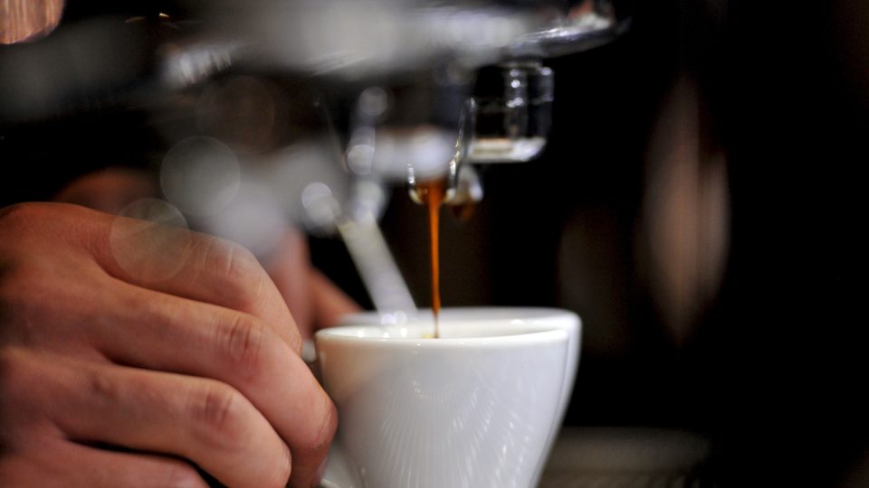 Základem všech kávových nápojů je espresso